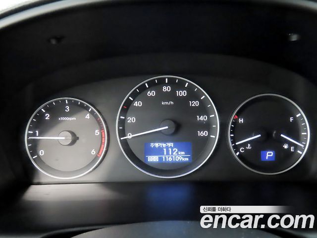 Hyundai Starex 2018 — photo 18