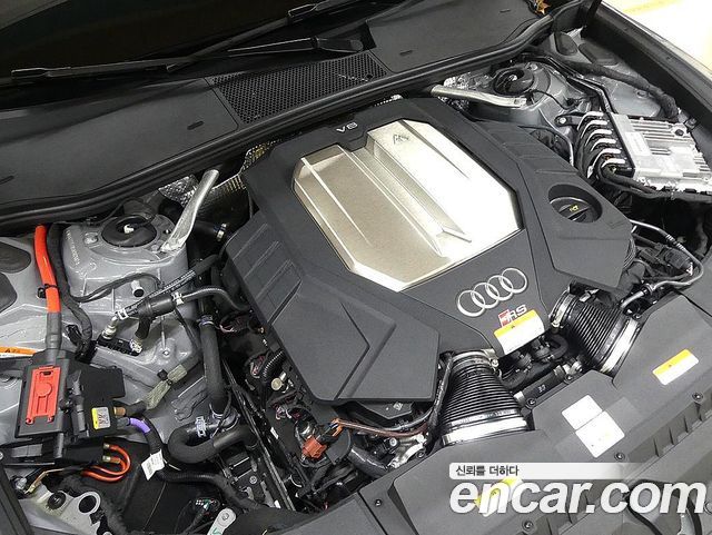 Audi RS6 2025 — photo 8