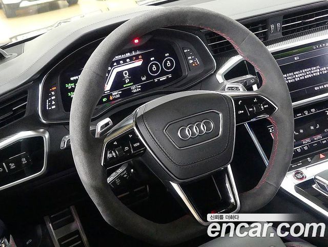 Audi RS6 2025 — photo 12