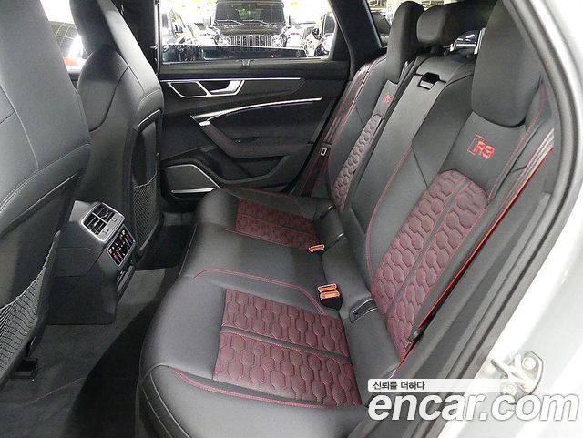 Audi RS6 2025 — photo 18