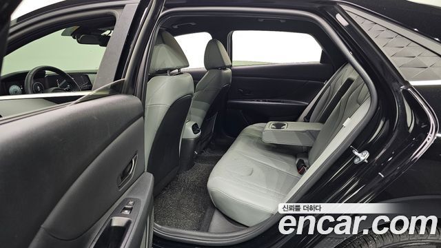 Hyundai AVANTE 2024 — photo 18