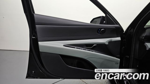 Hyundai AVANTE 2024 — photo 14
