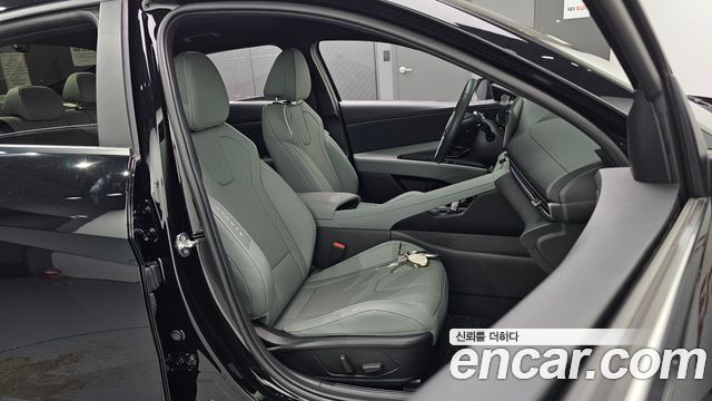 Hyundai AVANTE 2024 — photo 16