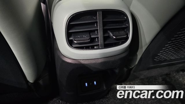 Hyundai AVANTE 2024 — photo 32
