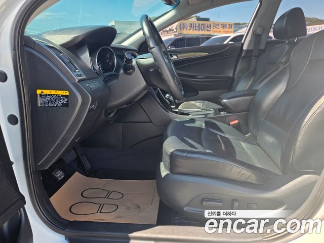 Hyundai Sonata 2012 — photo 8