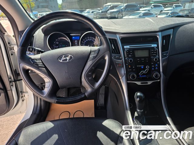 Hyundai Sonata 2012 — photo 9