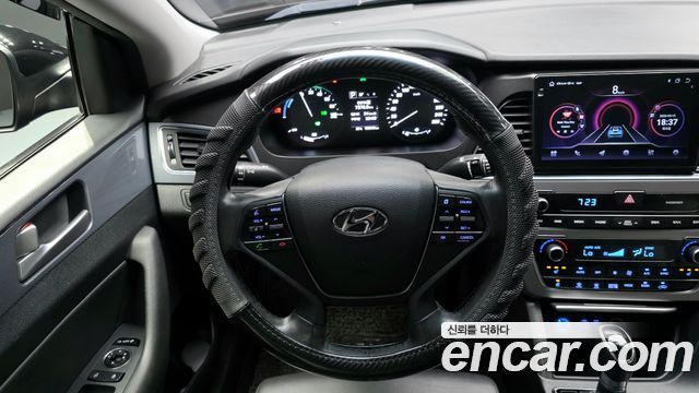 Hyundai Sonata 2016 — photo 19