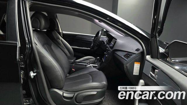 Hyundai Sonata 2016 — photo 16