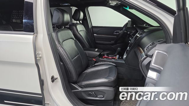 Ford Explorer 2016 — photo 11