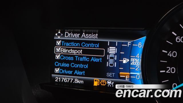 Ford Explorer 2016 — photo 17