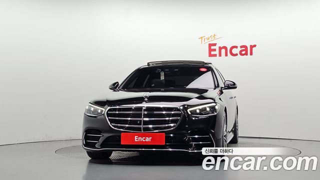 Mercedes-Benz S-Class 2023 — photo 3