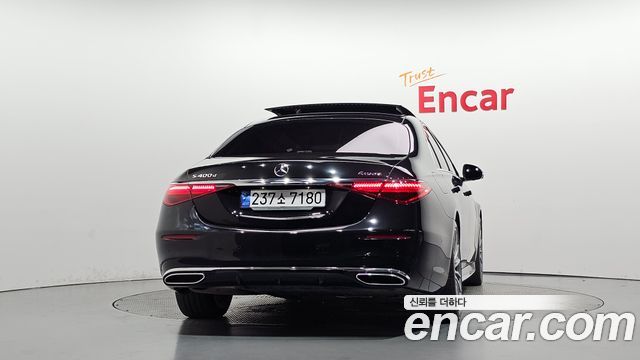 Mercedes-Benz S-Class 2023 — photo 4