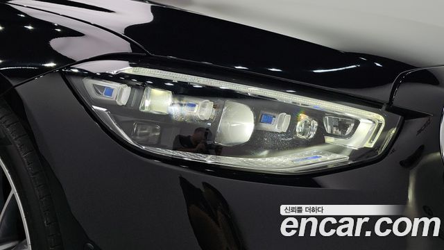 Mercedes-Benz S-Class 2023 — photo 8