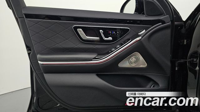 Mercedes-Benz S-Class 2023 — photo 14