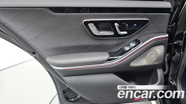 Mercedes-Benz S-Class 2023 — photo 15