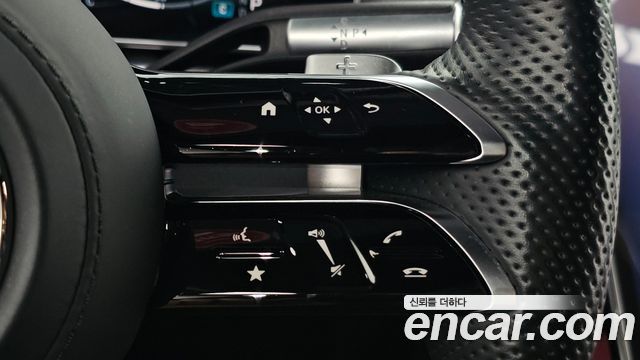 Mercedes-Benz S-Class 2023 — photo 27
