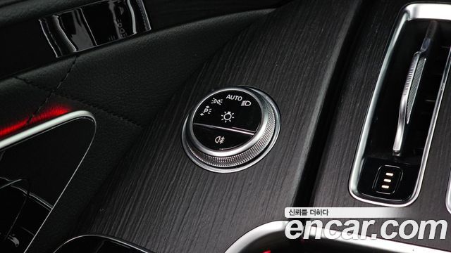 Mercedes-Benz S-Class 2023 — photo 29