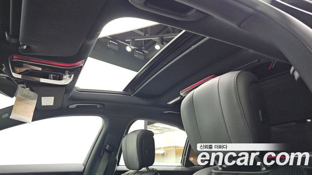 Mercedes-Benz S-Class 2023 — photo 31