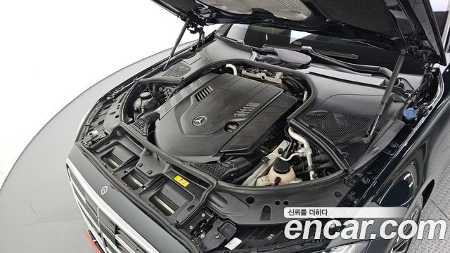 Mercedes-Benz S-Class 2021 — photo 6