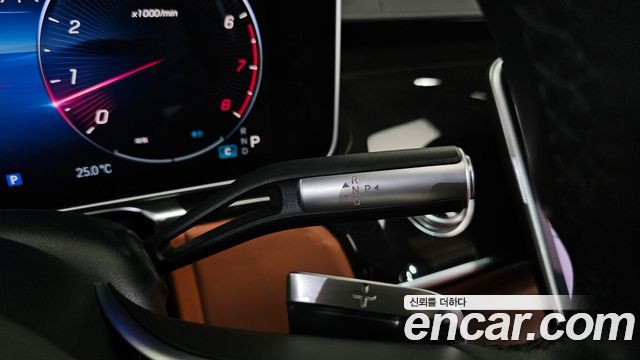 Mercedes-Benz S-Class 2021 — photo 12