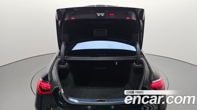 Mercedes-Benz S-Class 2021 — photo 26