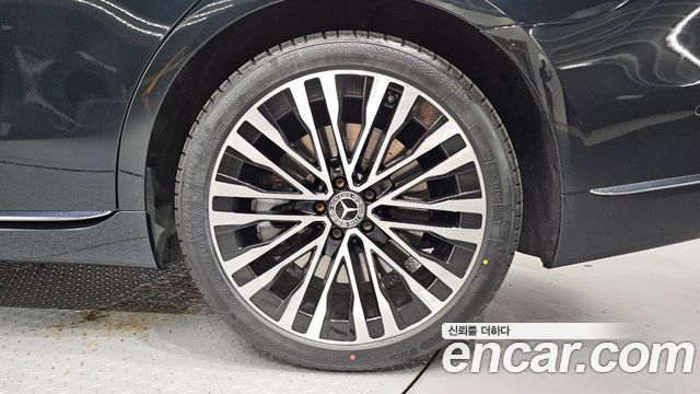 Mercedes-Benz S-Class 2021 — photo 7