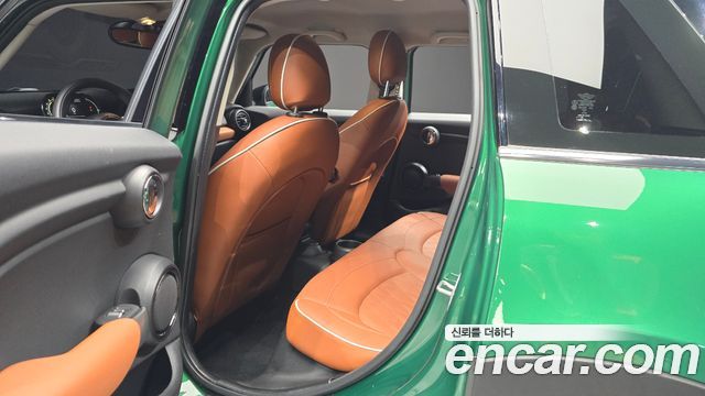 Mini Cooper 2021 — photo 17