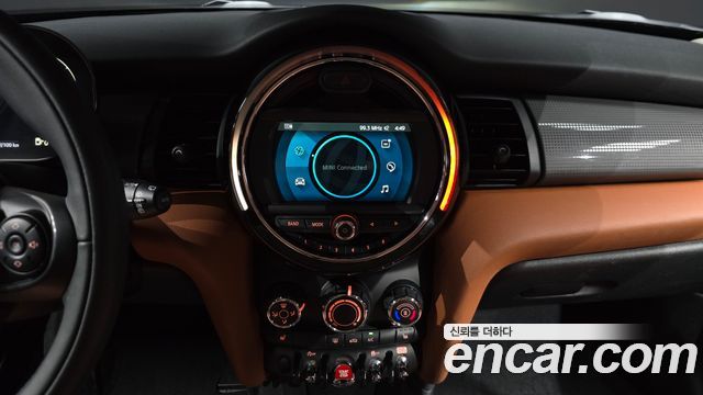 Mini Cooper 2021 — photo 19