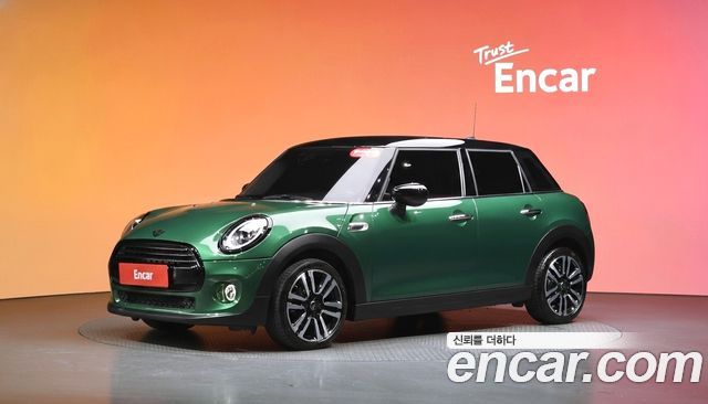Mini Cooper 2021 — photo 1
