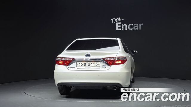 Toyota Camry 2017 — photo 4