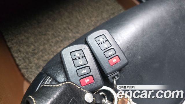 Toyota Camry 2017 — photo 18