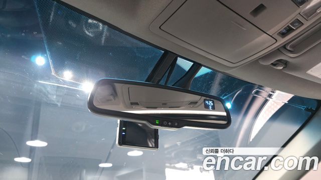 Toyota Camry 2017 — photo 19