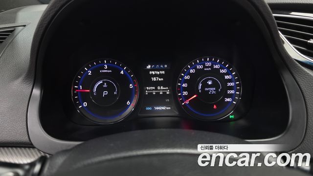 Hyundai i40 2016 — photo 11