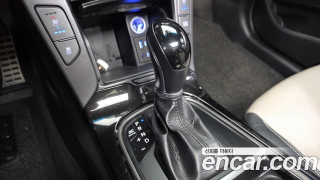 Hyundai i40 2016 — photo 12