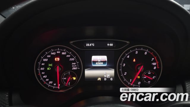 Mercedes-Benz A-Class 2016 — photo 8