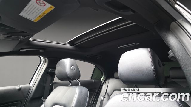Mercedes-Benz A-Class 2016 — photo 16