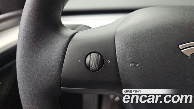 Tesla Model Y 2023 — photo 30