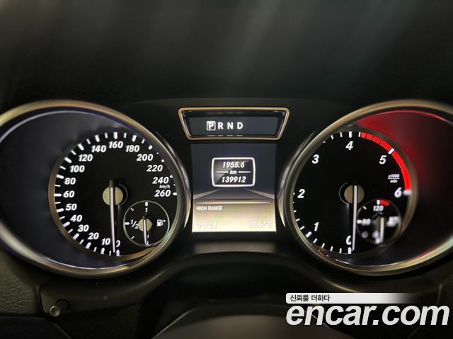 Mercedes-Benz G-Class 2013 — photo 8