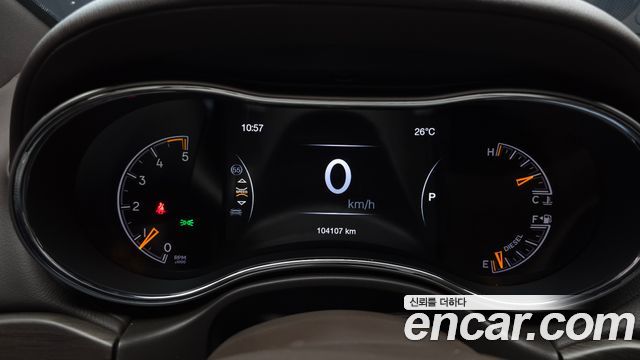 Jeep Cherokee 2019 — photo 11