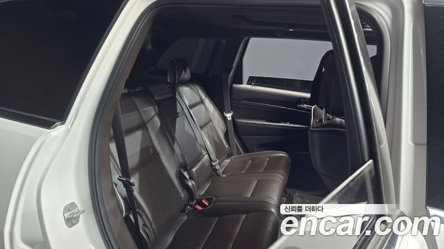Jeep Cherokee 2019 — photo 18