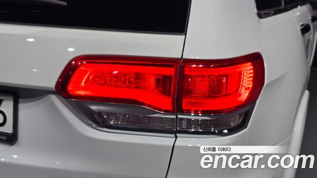 Jeep Cherokee 2019 — photo 9