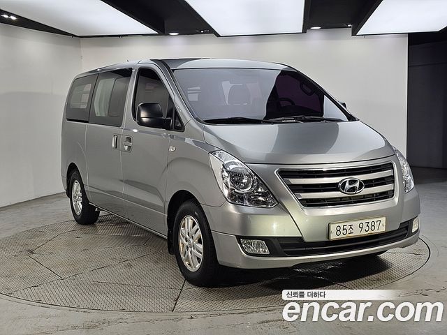 Hyundai Starex 2016 — photo 2