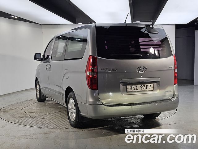 Hyundai Starex 2016 — photo 3