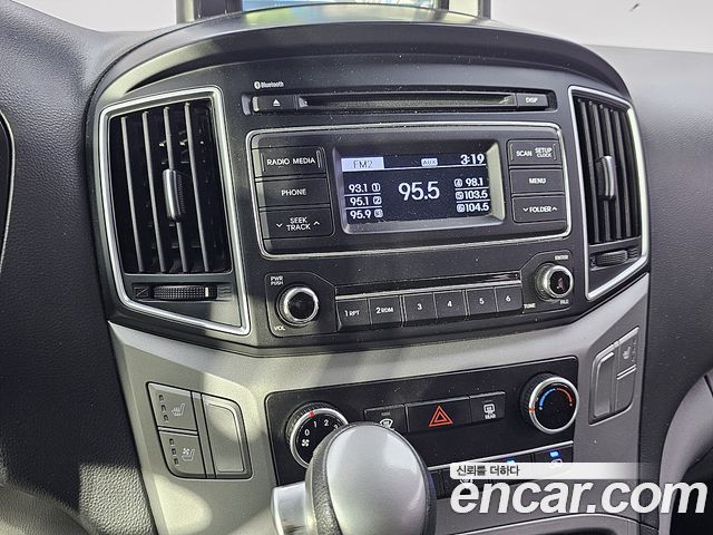 Hyundai Starex 2016 — photo 15