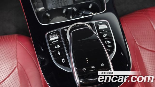 Mercedes-Benz CLS-Class 2020 — photo 25