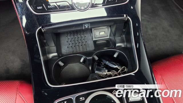Mercedes-Benz CLS-Class 2020 — photo 33