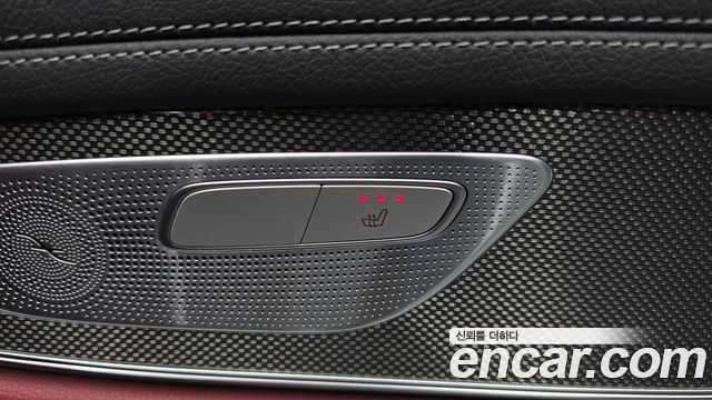 Mercedes-Benz CLS-Class 2020 — photo 37