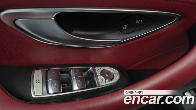 Mercedes-Benz CLS-Class 2020 — photo 39