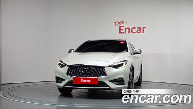 Infiniti Q30 2019 — photo 3