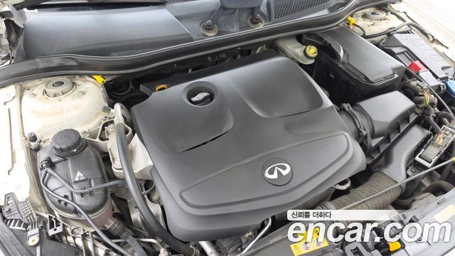 Infiniti Q30 2019 — photo 6